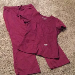 Grey’s Anatomy XS Wine Scrub set